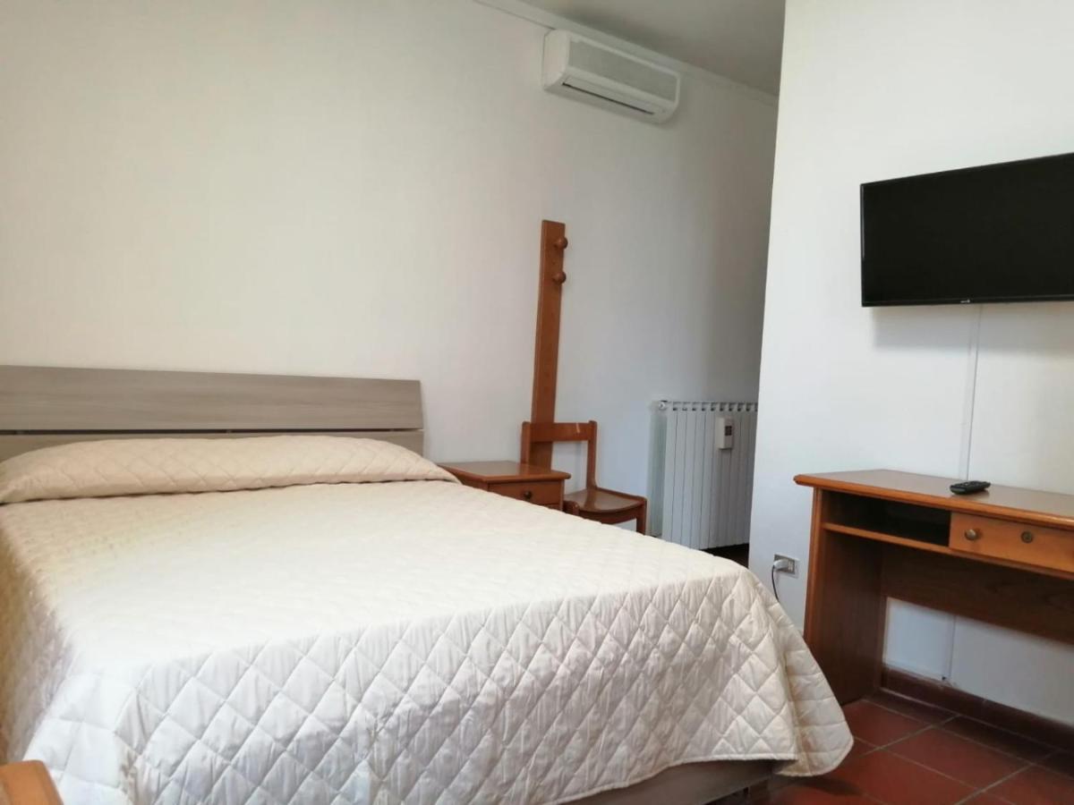 Casa Per Ferie Ulivo D'Assisi Villa Bagian luar foto