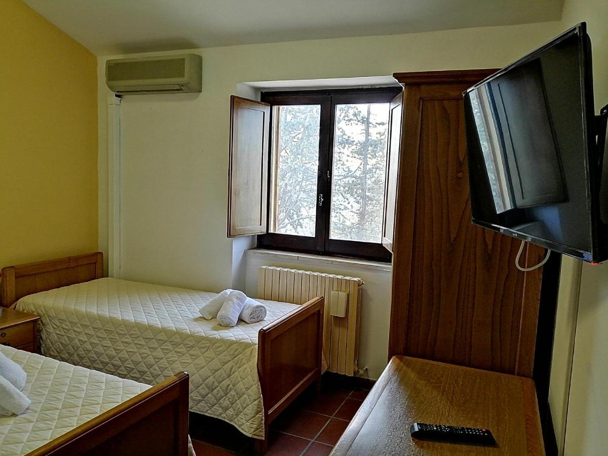 Casa Per Ferie Ulivo D'Assisi Villa Bagian luar foto