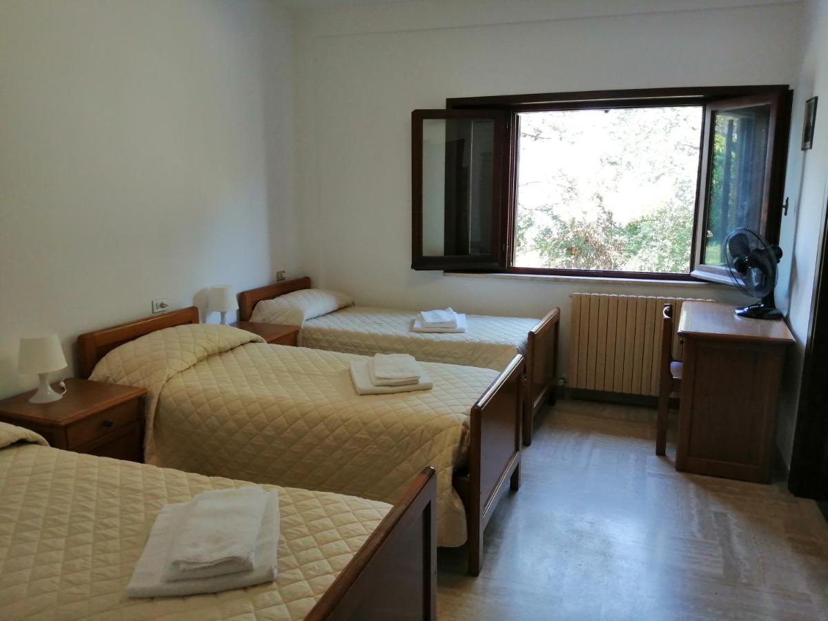 Casa Per Ferie Ulivo D'Assisi Villa Bagian luar foto