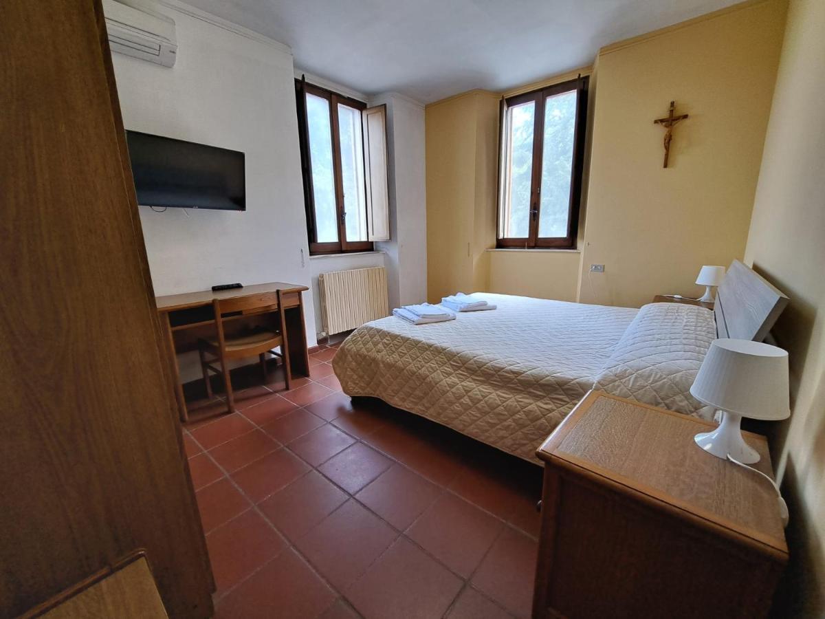 Casa Per Ferie Ulivo D'Assisi Villa Bagian luar foto