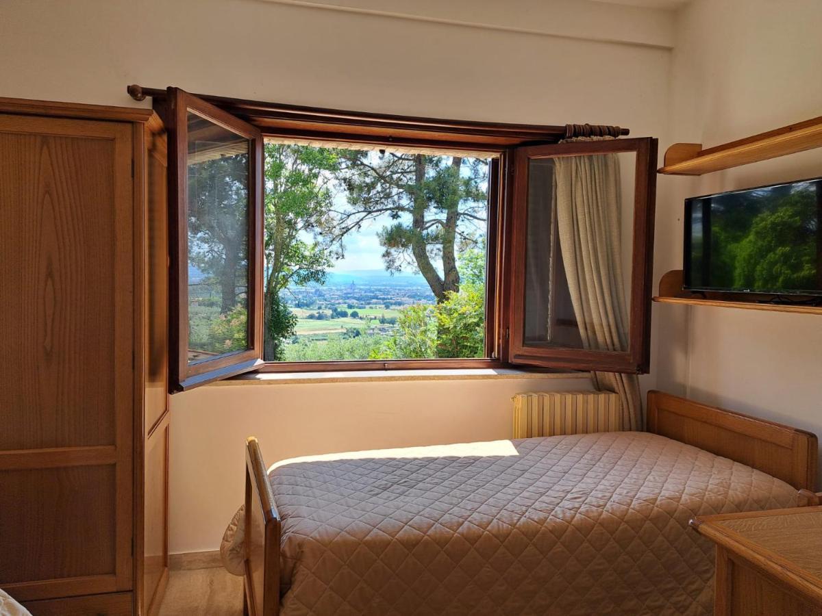 Casa Per Ferie Ulivo D'Assisi Villa Bagian luar foto