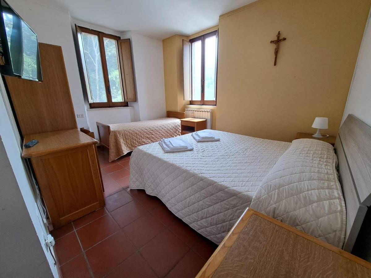 Casa Per Ferie Ulivo D'Assisi Villa Bagian luar foto